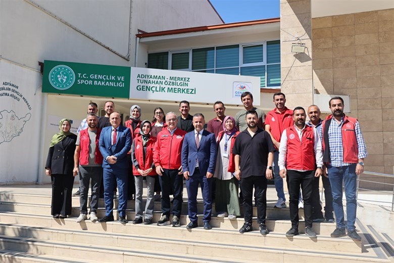 GENÇLİK HİZMETLERİ GENEL MÜDÜR YARDIMCISI TUNCAY ULUSEN’DEN KURUMUMUZA ZİYARET