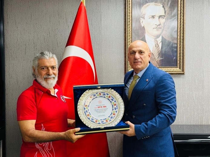 GENÇLERİN ŞEFİK HOCASI: ADIYAMAN’A ADANMIŞ BİR ÖMÜR